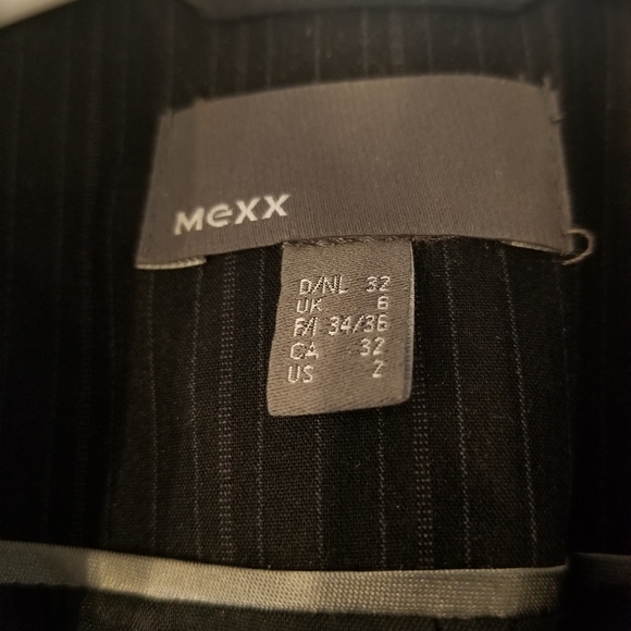 Mexx pinstripe ladies pant suit - Picture 2 of 8